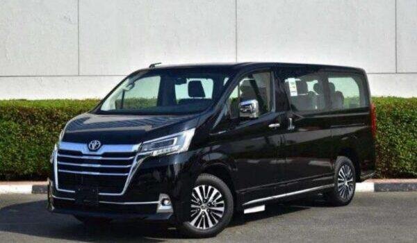 Toyota Granvia Chauffeur in Dubai